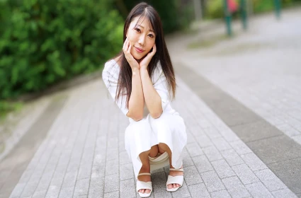 Chuyến công tác đầy kích thích với anh họ xa trong thư viện